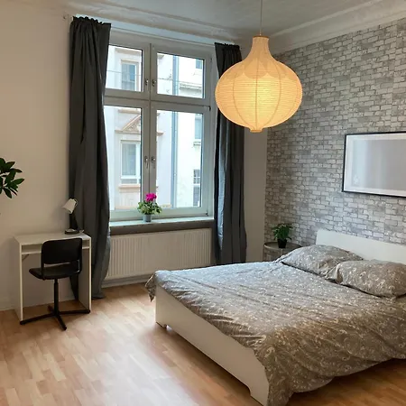 Cosy, New Furniture, 10min Walk To Train Station Wuppertal